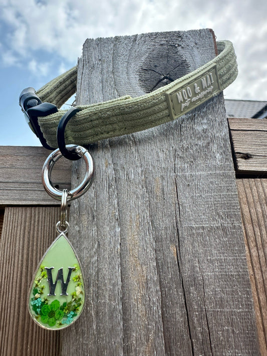 Droplets In Bloom (Resin Tag)