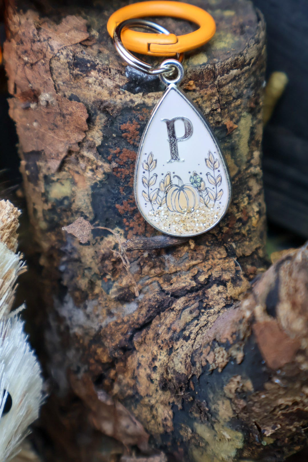 Pumpkin Petals (Resin Tag)
